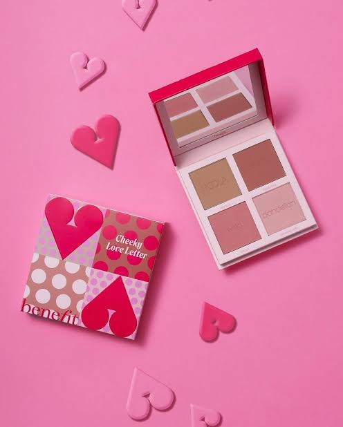 Benefit Palette de maquillage - Cheeky Love Letter - Zin Beauty Shop - Zine Beauty Shop