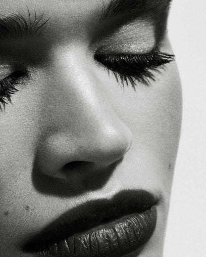 Fenty Full Frontal Volume, Lift & Curl Mascara - Zine Beauty Shop - Zine Beauty Shop