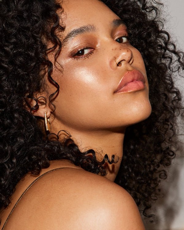 GLOSS BOMB ICE COOLING LIP LUMINIZER - Zin Beauty Shop - Zine Beauty Shop