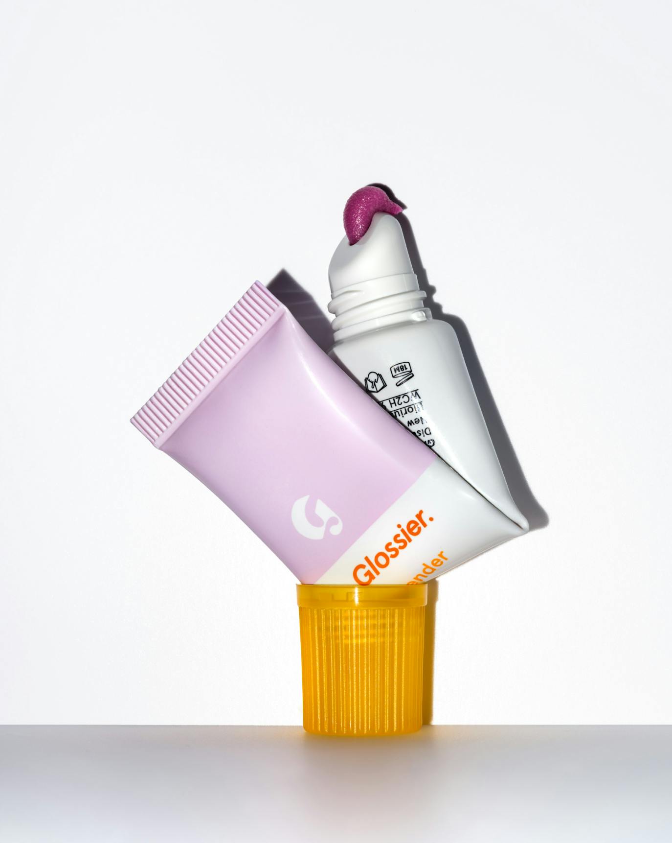 Glossier Lip Balm Dotcom 15ml - Zin Beauty Shop - Zine Beauty Shop