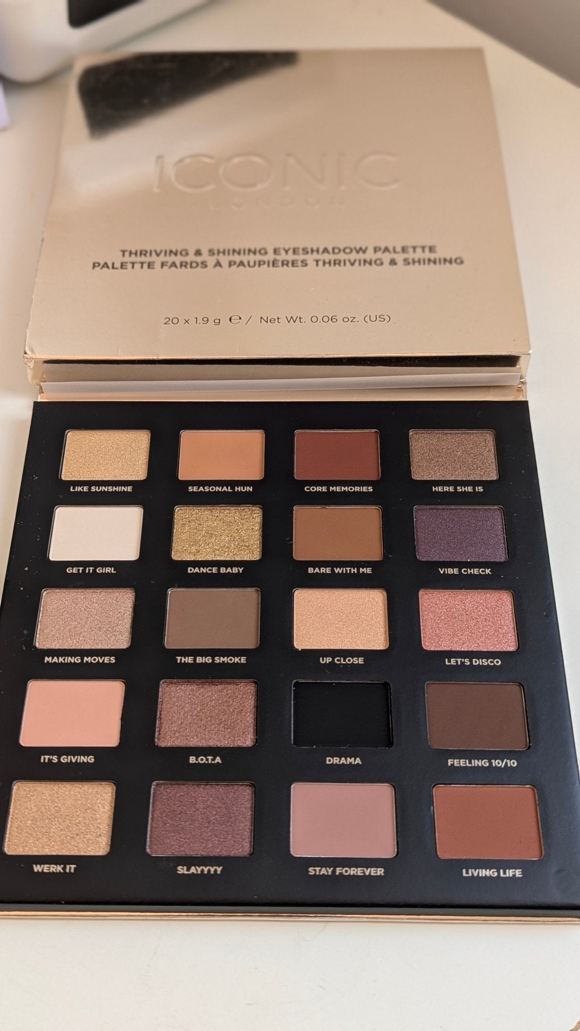 Iconic London Thriving & Shining Eyeshadow Palette - Zine Beauty Shop - Zine Beauty Shop
