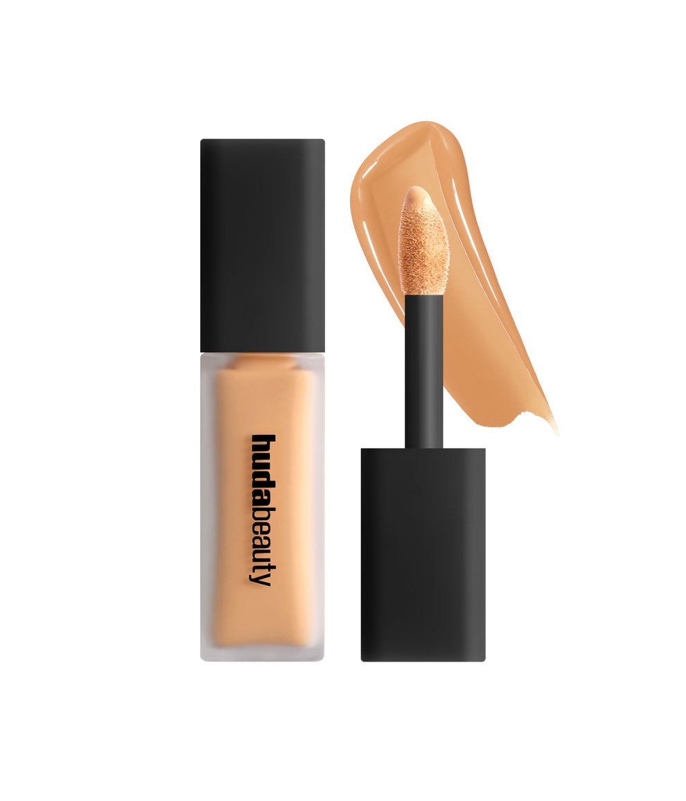 Huda Beauty FauxFilter Luminous Matte Concealer